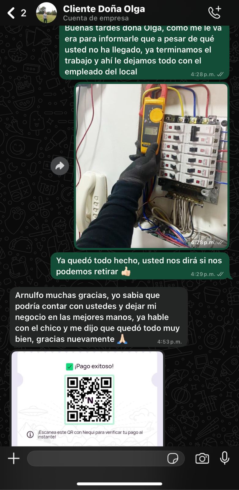 Cliente empresarial con servicio eléctrico A&G
